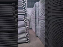 1.5m Veiligheid Buiten Metal Wire Mesh Zaal Achtertuin / Tuin hek En Poort