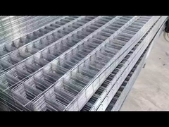 Poeder gecoate gespannen gaas hek gebogen 3D V gaas hek buigen voor tuin