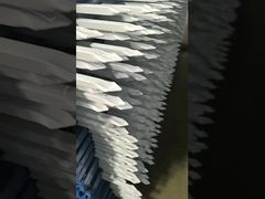 2.0M lengte zwembad buisvormig stalen hek Makkelijk te installeren en onderhouden Zwart of aangepaste kleur optie