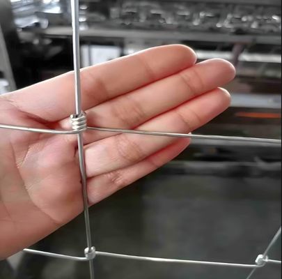 Zwaar werk 1,5 M*100 M Vaste knoop gegalvaniseerd metaal vee hek net voor dierenbestrijding