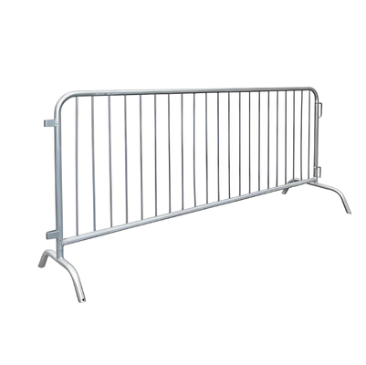 Draagbare afneembare druktebeheersbarrière gegalvaniseerd stalen event hek 1,1m x 2m